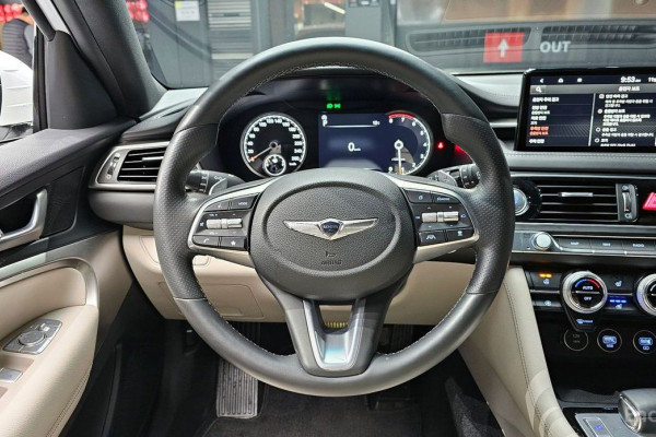 2022 Genesis G70 с пробегом 53 995 км