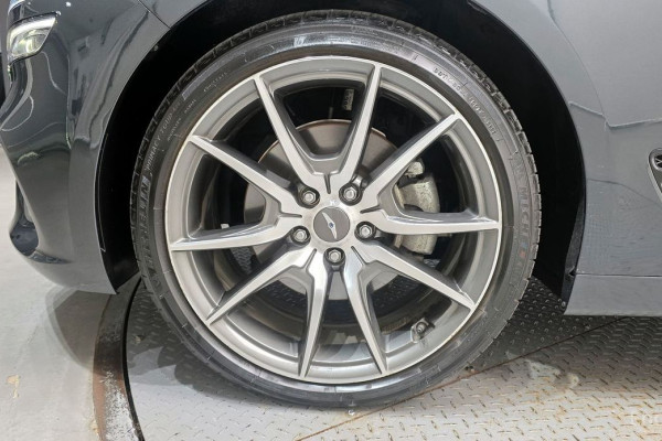 2022 Genesis G70 с пробегом 25 299 км