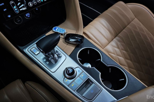 2024 Genesis G70 с пробегом 16 970 км