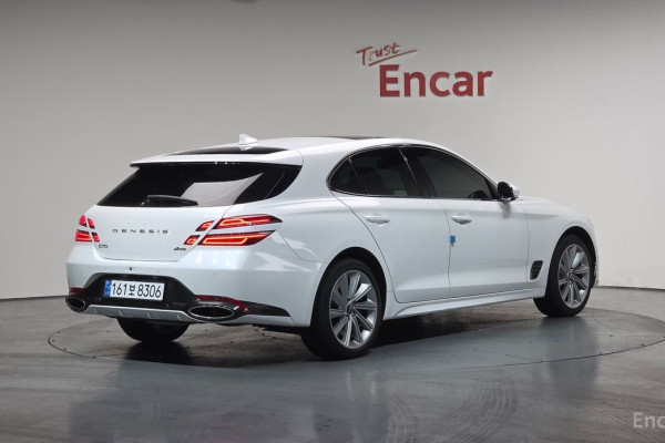 2023 Genesis G70 с пробегом 49 296 км