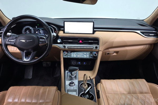 2023 Genesis G70 с пробегом 49 296 км