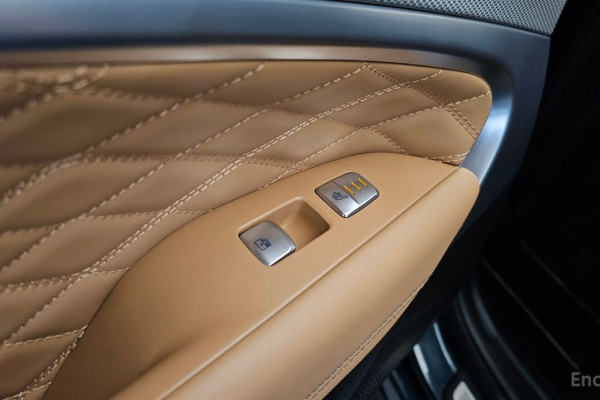 2024 Genesis G70 с пробегом 16 970 км