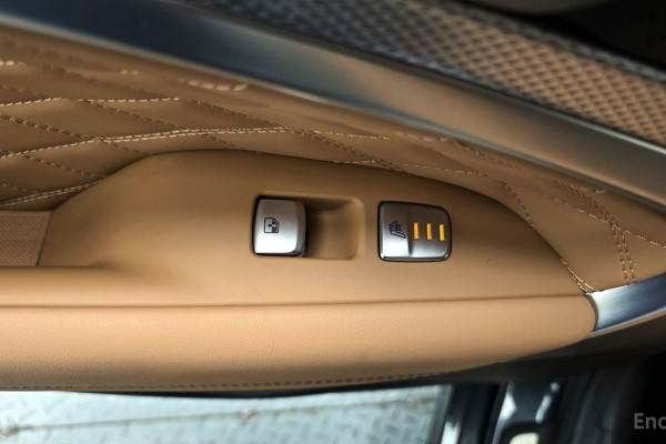 2022 Genesis G70 с пробегом 25 299 км