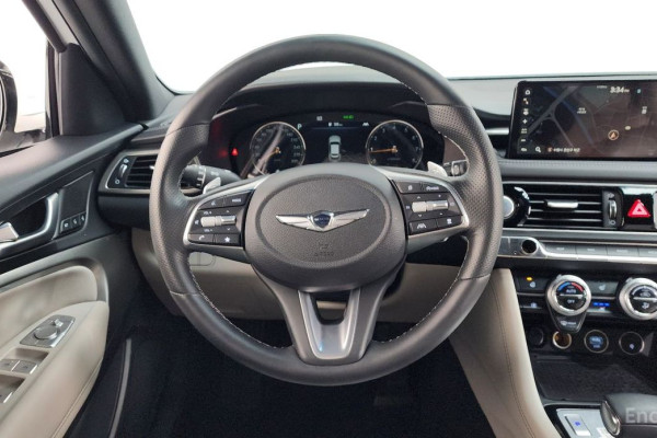 2022 Genesis G70 с пробегом 11 698 км