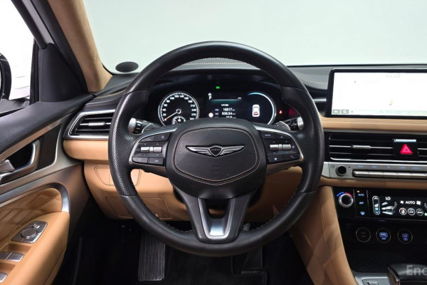 2023 Genesis G70 с пробегом 49 296 км