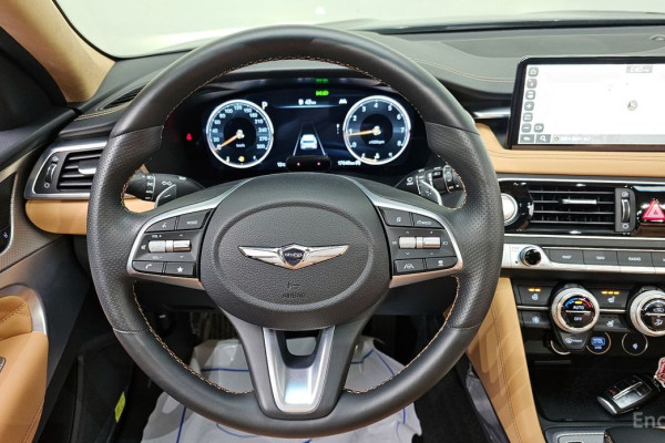 2022 Genesis G70 с пробегом 17 048 км
