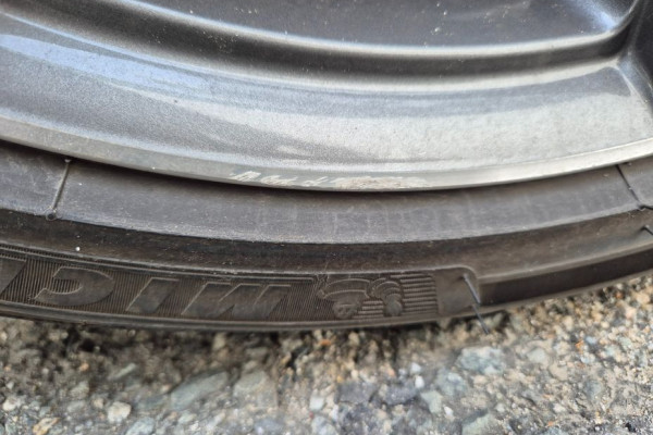 2023 Genesis G70 с пробегом 10 000 км