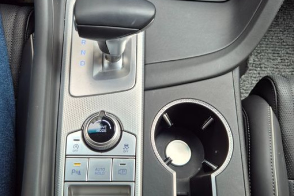 2023 Genesis G70 с пробегом 10 000 км