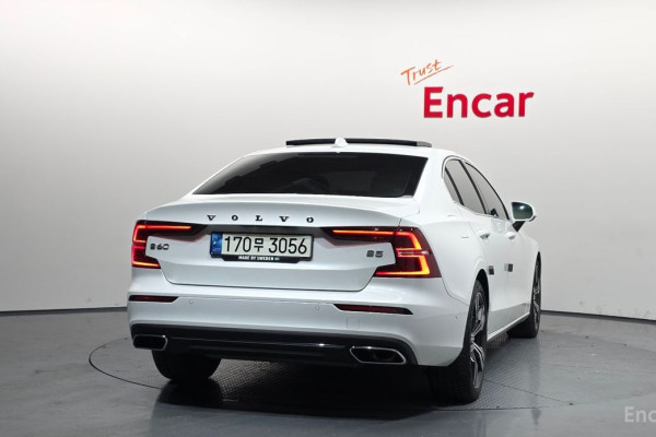 2021 Volvo S60 с пробегом 41 933 км