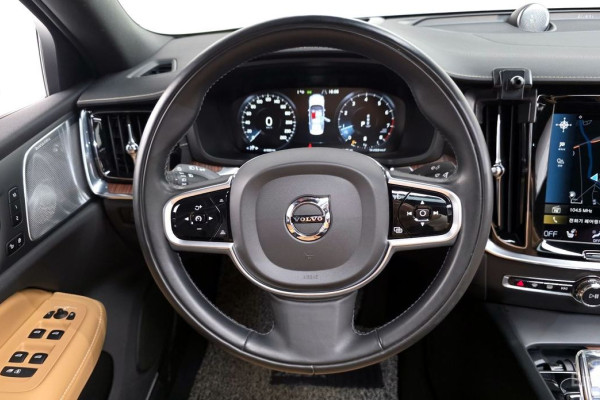 2021 Volvo S60 с пробегом 41 933 км