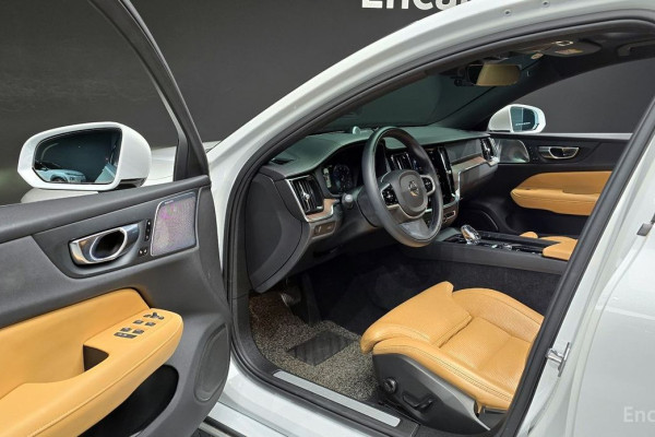 2021 Volvo S60 с пробегом 78 842 км