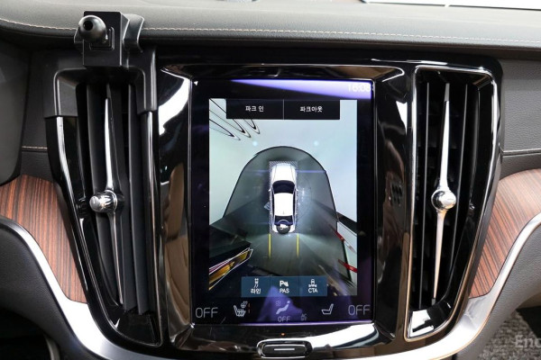 2021 Volvo S60 с пробегом 41 933 км