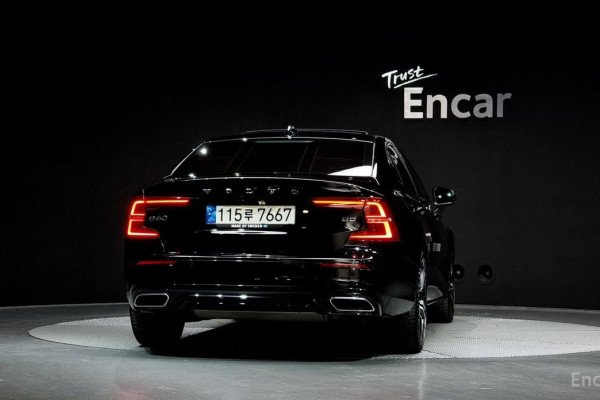 2022 Volvo S60 с пробегом 55 905 км