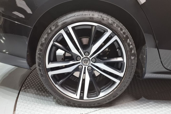 2022 Volvo S60 с пробегом 55 905 км