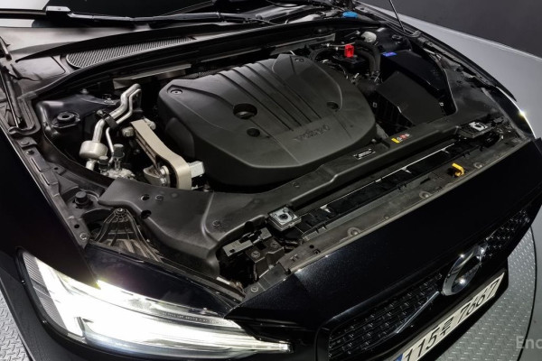 2022 Volvo S60 с пробегом 55 905 км