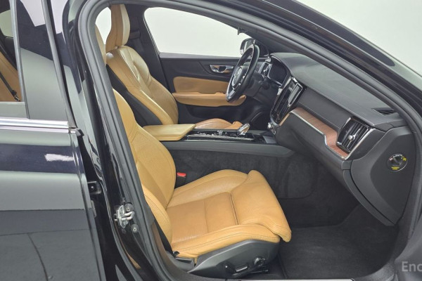 2021 Volvo S60 с пробегом 100 179 км