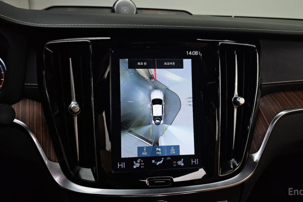 2022 Volvo S60 с пробегом 59 976 км