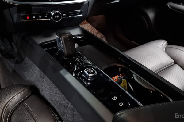 2022 Volvo S60 с пробегом 55 905 км