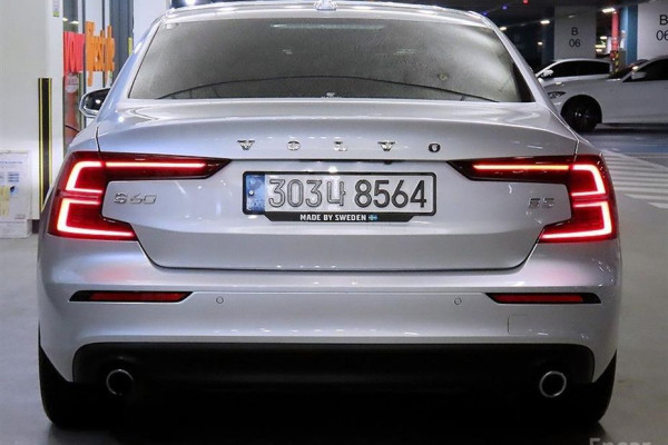 2021 Volvo S60 с пробегом 53 799 км