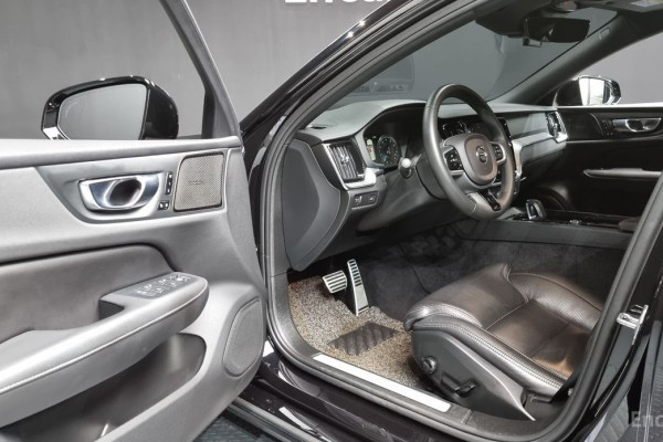 2022 Volvo S60 с пробегом 55 905 км