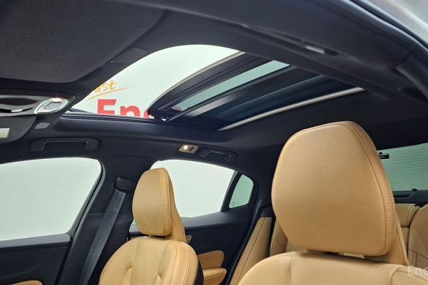 2022 Volvo S60 с пробегом 59 976 км