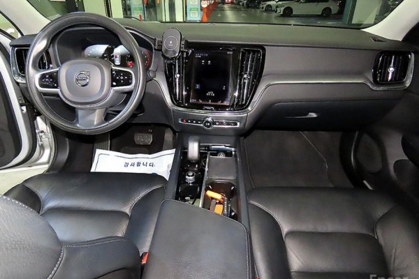 2021 Volvo S60 с пробегом 53 799 км
