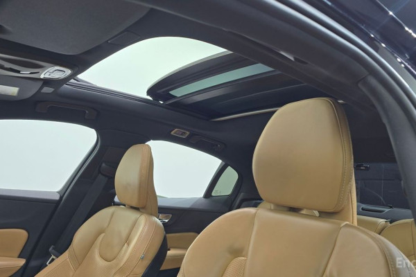 2021 Volvo S60 с пробегом 100 179 км