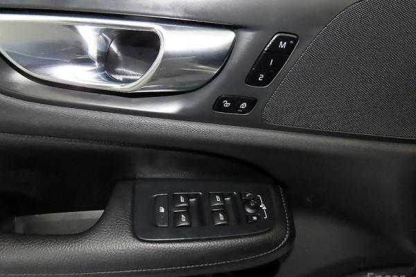 2021 Volvo S60 с пробегом 53 799 км