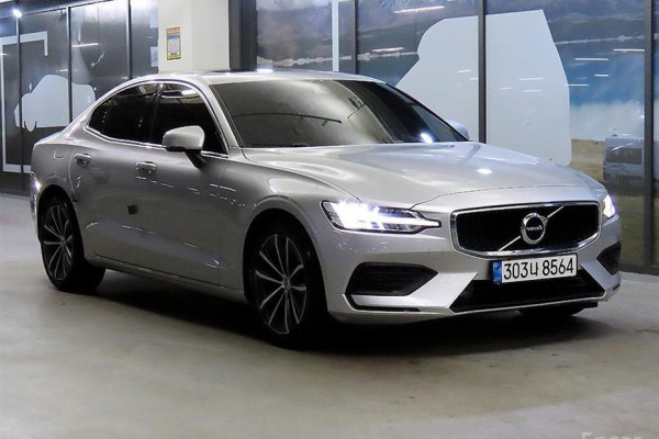2021 Volvo S60 с пробегом 53 799 км