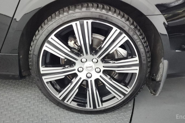 2022 Volvo S90 с пробегом 62 908 км