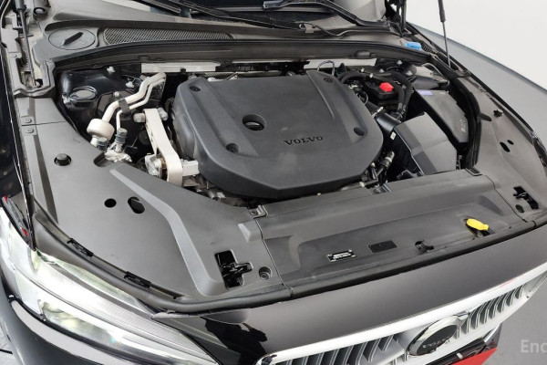 2022 Volvo S90 с пробегом 62 908 км