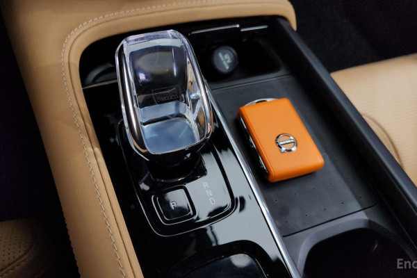 2022 Volvo S90 с пробегом 62 908 км