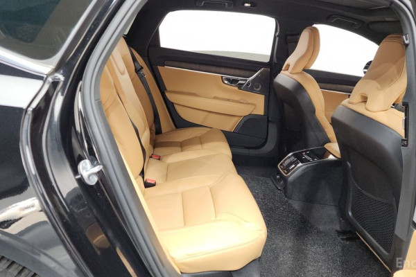 2022 Volvo S90 с пробегом 62 908 км