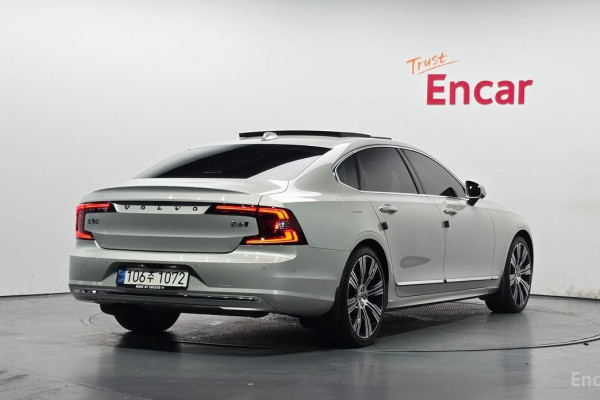 2021 Volvo S90 с пробегом 61 972 км