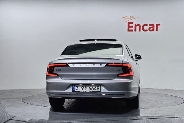 2022 Volvo S90 с пробегом 51 625 км