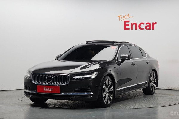 2022 Volvo S90 с пробегом 39 242 км