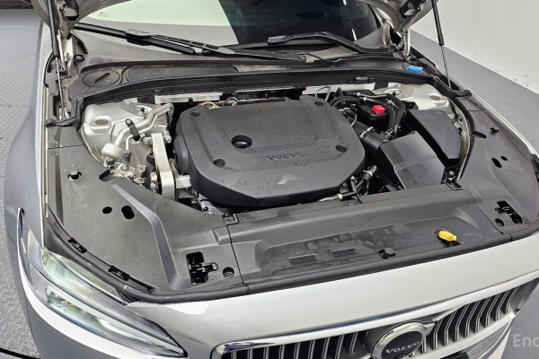 2022 Volvo S90 с пробегом 51 625 км