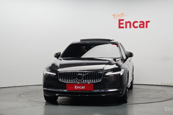 2022 Volvo S90 с пробегом 39 242 км