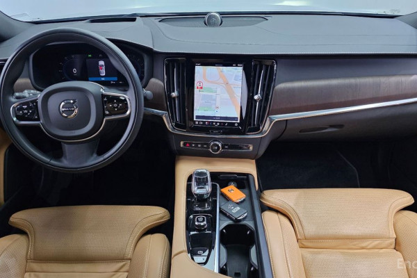 2022 Volvo S90 с пробегом 51 625 км