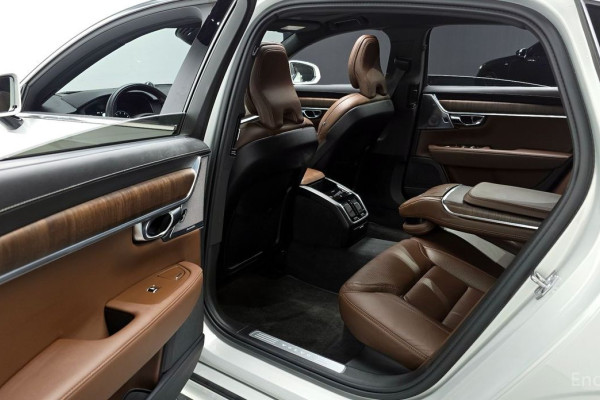 2021 Volvo S90 с пробегом 61 972 км