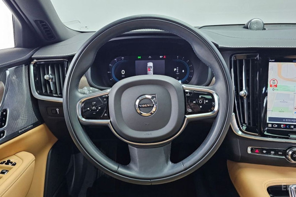 2022 Volvo S90 с пробегом 51 625 км