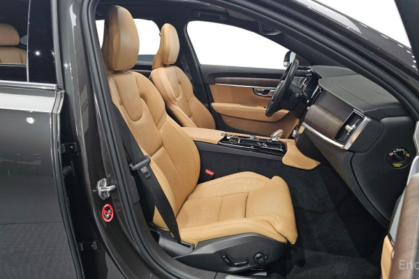 2022 Volvo S90 с пробегом 39 242 км