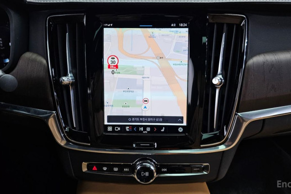 2022 Volvo S90 с пробегом 51 625 км