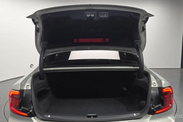 2021 Volvo S90 с пробегом 61 972 км