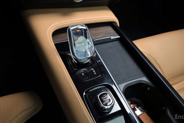 2022 Volvo S90 с пробегом 63 817 км