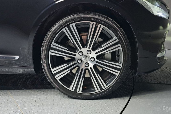 2023 Volvo S90 с пробегом 60 109 км