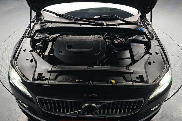 2023 Volvo S90 с пробегом 60 109 км