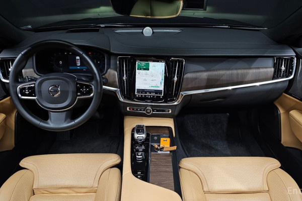 2023 Volvo S90 с пробегом 60 109 км