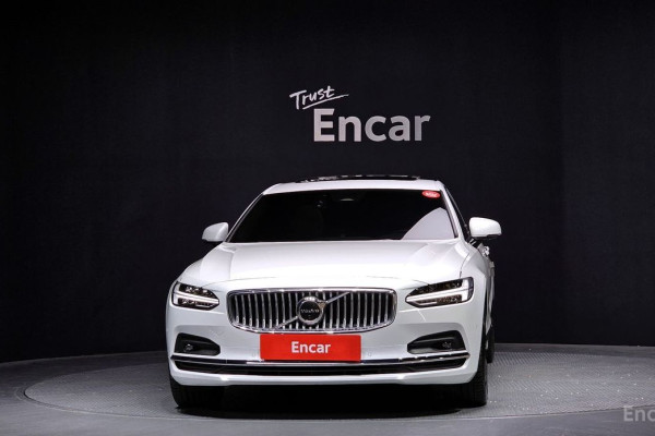 2021 Volvo S90 с пробегом 18 709 км