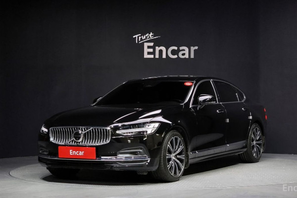2022 Volvo S90 с пробегом 23 885 км